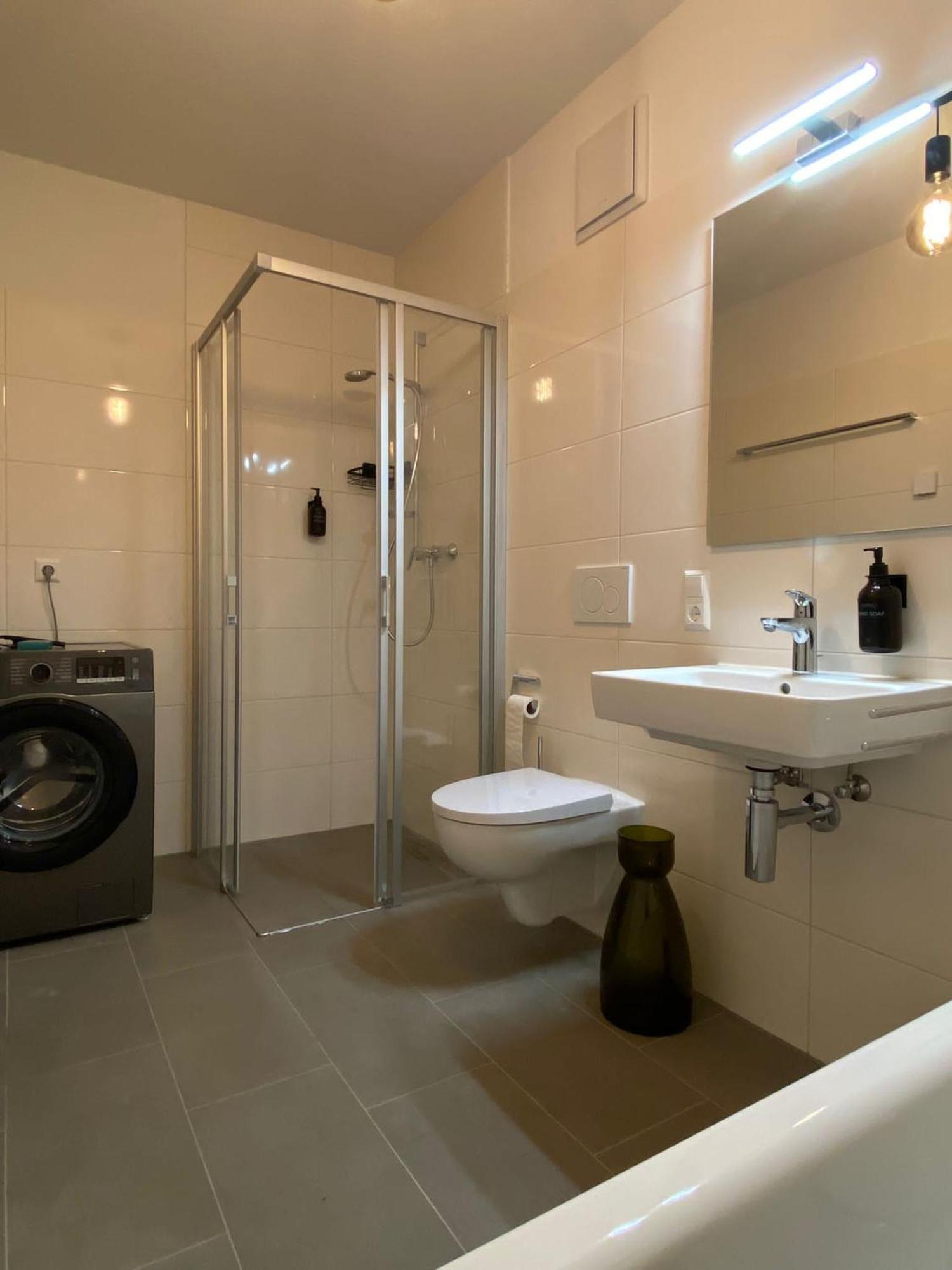 Design-Apartment I Direkt Im Zentrum I Boxspring I Nespresso I Terrasse Mit Garten I Parkplatz Бад Кроцинген Екстериор снимка